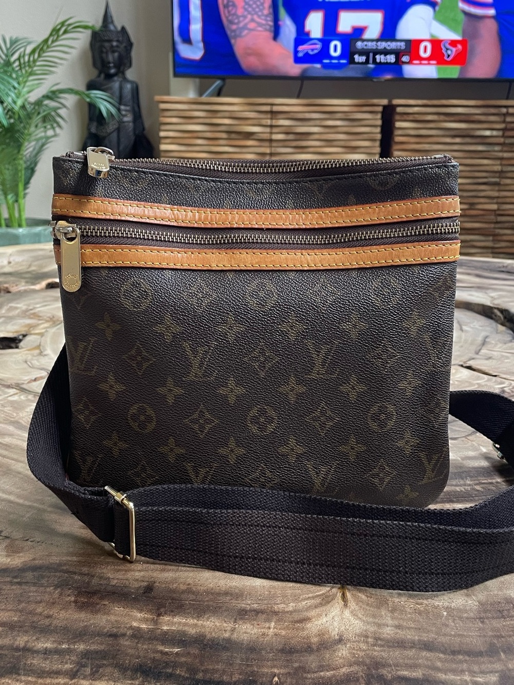 Louis Vuitton Bosphore Pouchette crossbody